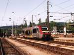 2102 auf Bahnhof Ettelbrck am 24-7-2004. Bild und scan: Date Jan de Vries.