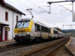 Keine Doppeltraktion, sondern Lok 3003 schleppt die havarierte Lok 3007 mitsamt ihrem Zug in Richtung Troisvierges ab.