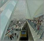 Einfahrt der CFL E-Lok 3013 mit dem IR Luxemburg-Liers am Haken in den Bahnhof Lige Guillemins.