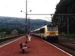 3019 (CFL) mit eine bunte IR 121 Liers-Luxembourg auf Bahnhof Trois Ponts (Belgien) am 21-7-2004.