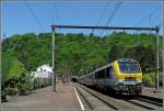 Der IR 117 Liers-Luxemburg duchfhrt am 23.05.10 den Bahnhof von Esneux.