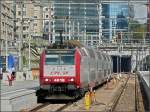 E-Lok 4018 kommt am 19.10.08 aus Mersch und fhrt in den Bahnhof von Luxemburg ein. (Hans) 