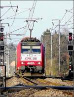 E-Lok 4020 kommt am 28.12.08 aus Wiltz und befindet sich in Rollingen/Mersch auf ihrer Fahrt nach Luxemburg.