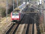 E-Lok 4010 hat mit ihrem Zug soeben den Bahnhof von Wilwerwiltz verlassen und fährt in Richtung Kautenbach. Foto aufgenommen von der Brücke in der Nähe von Lellingen am 06.01.08.