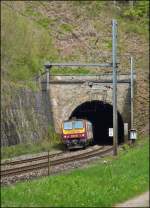 . Tunnel Cruchten – Durch massives Abholzen bekommt man endlich freie Sicht auf das Tunnelportal in Cruchten und so habe ich am 03.05.2013 profitiert um den Triebzug Z 2006 bei der Ausfahrt aus dem 251 m langen Tunnel de Cruchten zu fotografieren. (Hans)