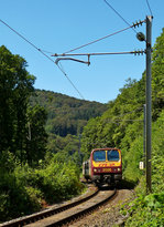 . Am 19.07.2016 pendelte der Triebzug Z 2006 zwischen Wiltz und Kautenbach und konnte in der Nhe von Merkholtz fotografiert werden. (Hans)