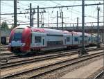 Der Triebzug 2212 fhrt am 01.07.08 in den Bahnhof von Luxemburg ein.