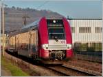 - Tiefstehende Sonne - Am Nachmittag des 23.11.2011 hat der Triebzug 2206 den Bahnhof von Diekirch verlassen und fhrt in Richtung Ettelbrck.