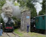 Zugbegegnung am 13.09.09 bei der Museumsbahn  Train 1900  im  Fuusbsch . Whrend die  Energie 507  mit ihrem Zug auf die Abfahrt nach Ptange wartet, kommt die AL-T3 (BJ 1891) von dort und fhrt in Richtung Fond de Gras. (Hans)