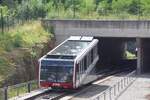 LUXEMBOURG, 21.06.2023, Kabine 3 der Standseilbahn Luxembourg auf Talfahrt; diese von der CFL betriebene Standseilbahn verbindet die Tramhaltestelle Rout Bréck-Pafendall auf dem Kirchberg-Plateau mit dem im Alzette-Tal gelegenen CFL-Bahnhof Pfaffenthal-Kirchberg