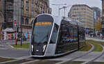 Tram 120, fährt in kürze in die Haltestelle am Bahnhof von Luxemburg ein und wird danach die 2 neuen Haltestellen  Dernier Sol  und  Lycee Bouneweg  anfahren.