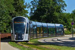 Straßenbahnfahrzeug 126, nähert sich der Haltestelle Stäreplaz/Etoile in der Stadt Luxemburg. 07.2022