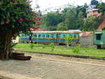 Abgestellte Personenwagons im Bahnhof Fianarantsoa auf Madagaskar am 21.11.2018.