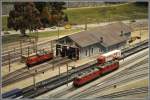 Nicht vergleichbar in der Grsse mit dem Miniaturwunderland in Hamburg ist die Chemin de fer du Kaeserberg in Fribourg dennoch einen Besuch wert. Die Anlage in HO mit SBB und BLS Fahrzeugen und dem Schmalsputeil in HOm mit der RhB ist allemal eine Augenweide. www.kaeserberg.ch/de HO Teil mit Depot. (21.09.2011)