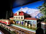 Diorama Spur 0 Antik 1930er/1950er Jahre Bahnhof BUB (KBN) mitMärklin TW 930 Habe mal probiert das Uhrwerkbahn Gleis zu schottern PW