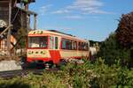 *Modell*  An einem lauen Samstag Abend im Juni 2001 f�hrt der 5090 001 als vorletzter Personenzug von Brunn am Berg kommend nach Garting.