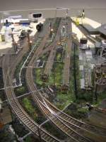 Gesamtansicht des Moduls, rechts der Schrotthandel