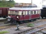 Anllich einer Tagung der ARGE Spur 0, fand in Wismar eine Modellbahn-Ausstellung statt. Hier konnte ich diesen Wismarer Schienenbus (Schweineschnutzchen)ablichten. Wismar 03.06.2011