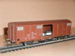 Schon etwas besonders war dieser Gbs-Wagen zu DDR-Zeiten in H0,denn der Wagen hatte zuffnete Schiebetren.