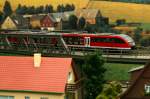 642 133/633 berquert den Viadukt. 12.08.2011