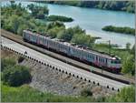 R6157 mit Riga-Triebzug 412-045 ist auf dem Weg nach Bar bei Vranjina.