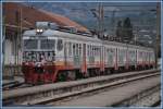 Der Regio aus Podgorica trifft in Bar ein. Whrend der Triebkopf 412 049 total versaut ist, ist der gegenberliegende 412 050 noch weitgehend unversehrt. (24.07.2012)