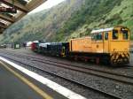 Hier rangiert eine Kleindiesellok in Paekakariki, sie erinnert den Fotografen an ein LGB - Modell. 28.11.2013 15:37 Uhr (Nhe Wellington)Fotograf  Jrg Hee