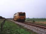 Ein Bahndienstfahrzeug zwischen Sneek und Stavoren bei Oudega am 7-5-2006.Bild und scan: Date Jan de Vries.