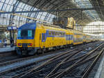 Triebzug 7614 steht in Amsterdam Centraal, 13.12.2018.