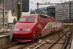 Thalys PBA 4535 verlässt Amsterdam Centraal auf einer Betriebsfahrt nach Watergraafsmeer nach der Ankunft aus Paris Nord, am 08.11.2022.