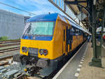 Triebzug 7541 der NS mit dem IC nach Enschede in Hengelo, 22.04.2023.