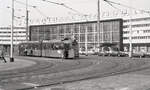 RET 238 wartet vor dem Hauptbahnhof an der Haltestelle  CS , auf dem Weg von Blijdorp nach Kralingen; Linie 3.