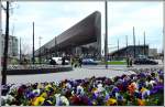 Wie so manches architektonische Highlight besticht auch der Hauptbahnhof von Rotterdam durch seine eigenwillige Form.