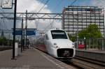 Die ganz neue FYRA V250 mit Hispeed IC von Amsterdam nach Breda, hier bei Ausfahrt von Amsterdam CS am 15 mai 2012
