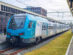 ET 4.02 der Eurobahn als RB 61 nach Bielefeld Hbf in Hengelo (NL), 22.04.2023.