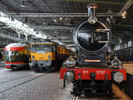 Im Bild die 1911 Werkspoor in Amsterdam gebaute Dampflokomotive 3737, links daneben die Elektrolokomotive 1501 DIANA aus dem Jahr 1951 und dahinter ein Mat '36-Elektrotriebzug.