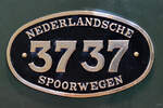 Die Nummernplatine an der 1911 gebauten Dampflokomotive 3737 (ehem.