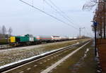 275 632 von Captrain  kommt mit einem Gaszug aus Sloe(NL) nach Geleen-Lutterade(NL) und fährt in Geleen-Lutterade(NL) ein.