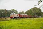 Terug naar Toen 2019: NS 2350 Diesellok mit Fotogüterzug bei der Ausfahrt aus Loenen, am 07.09.2019.