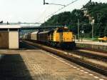 6483 mit Gterzug 55504 Tiel-Arnhem auf Bahnhof Arnhem am 22-8-1996. Bild und scan: Date Jan de Vries.