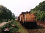 6508 mit eine bergabegterzug von die AKZO in Hengelo am 14-5-2001.