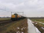 6412 mit Gterzug von Delfzijl nach Onnen bei Haren am 19-2-2010.