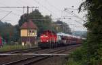 DB Loks 6464 und 6469 waren am 5.9.2014 mit einem Autotransportzug nach Zeebrügge in Westerkappeln - Velpe unterwegs. Die Loks gehörten einst der NS und tragen noch die alten Nummern. 