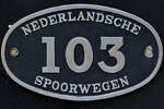 Die Nummernplatine an einer Rangierlok der "Ziegenb�rte (Goatees)" genannten Baureihe 100, so gesehen Anfang September 2026 im Eisenbahnmuseum Utrecht.