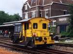 Sik 353 der Stichting Stadskanaal Rail (STAR)  auf Bahnhof Veendam am 25-05-2006.