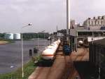 Lok der AKZO (Orenstein & Koppel 26545, Baujahr 1966) mit einem Chlorzug bei der Chloranlage von AKZO in Hengelo am 15-5-2001.