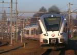 Mittlerweile im Liniendienst etabliert verlsst dieser GTW den Bahnhof in Venlo auf seinem Weg nach Roermond.