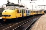 150 mit Regionalzug 7247 Zutphen-Enschede auf Bahnhof Zutphen am 28-2-1995.