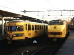 DE-II 183 en DE-III 118 mit Regionalzge nach Winterswijk und Hengelo auf Bahnhof Zutphen am 27-12-1996.