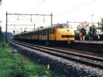 DE3 147 und 128 whrend eine Sonderfahrt zwischen Veghel und Boxtel auf Bahnhof Boxtel am 25-9-1994.